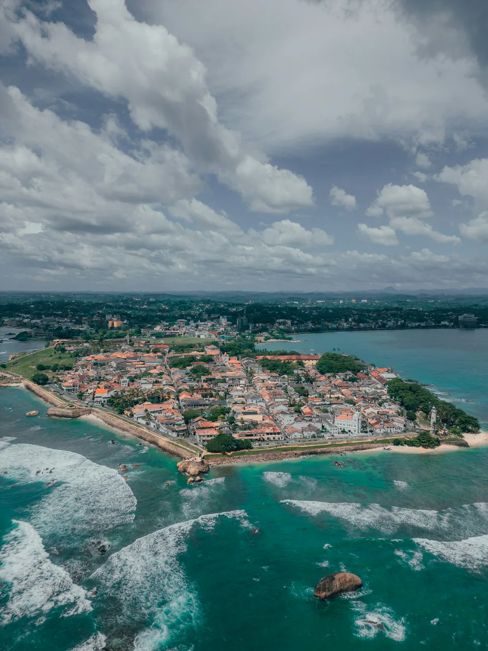 Galle fort peninsula surrounded by blue ocean