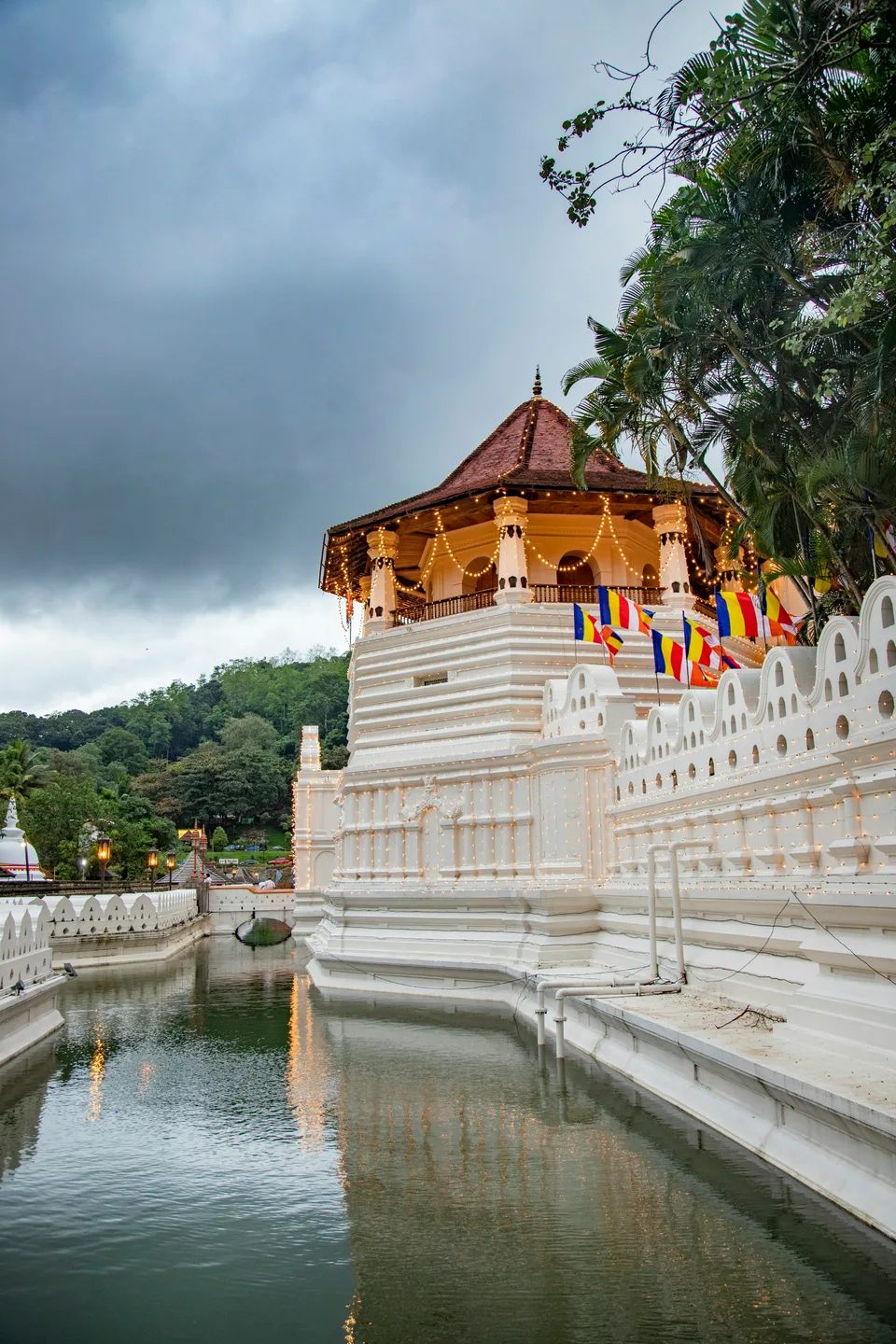 The Temple of the Tooth reflected in still water
