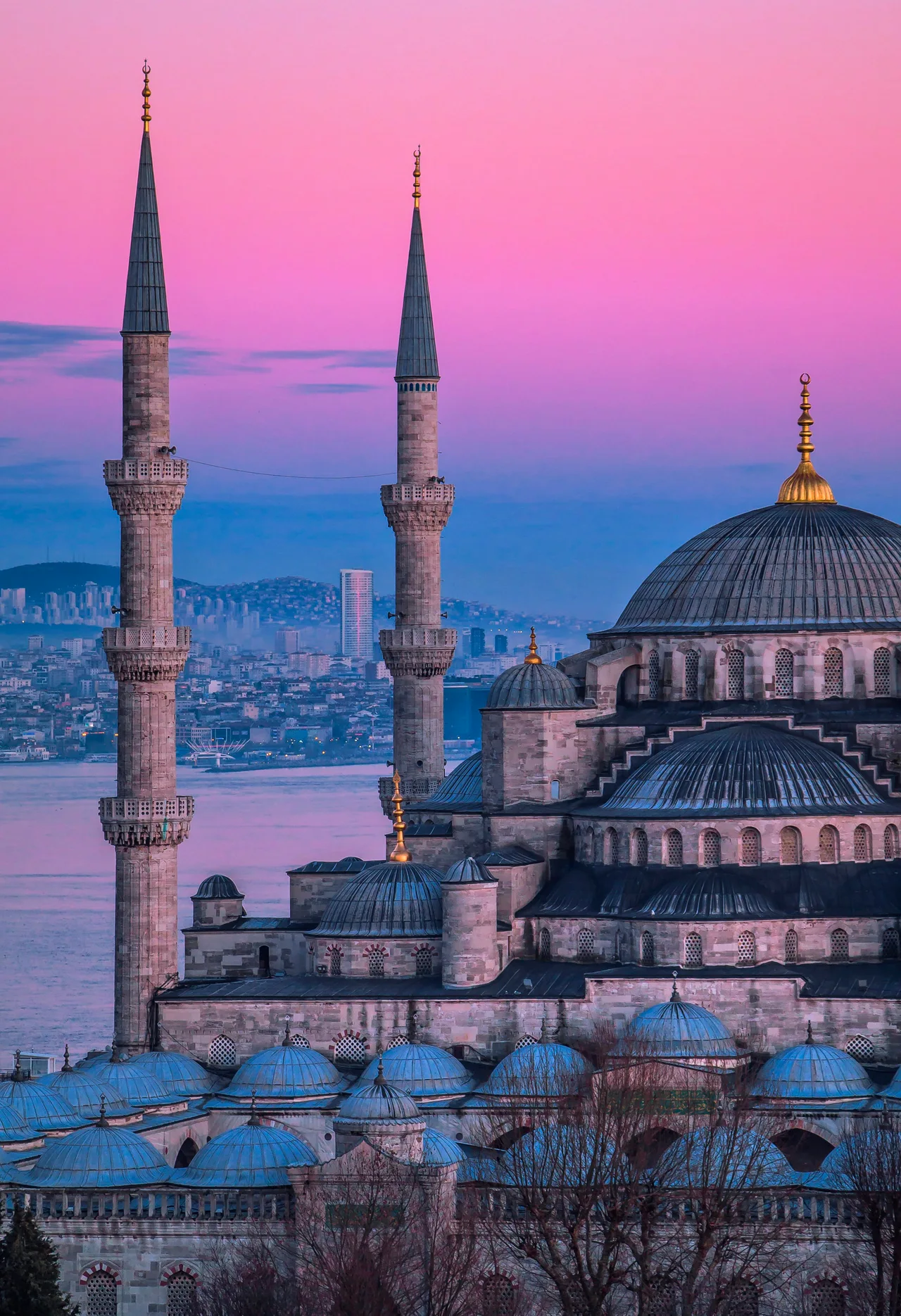 Domes and minarets in Istanbul at dusk